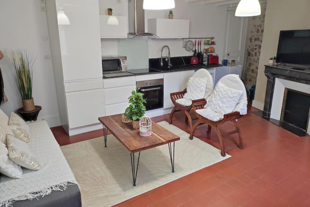 לה מאנש Charmant Duplex En Centre-Ville מראה חיצוני תמונה