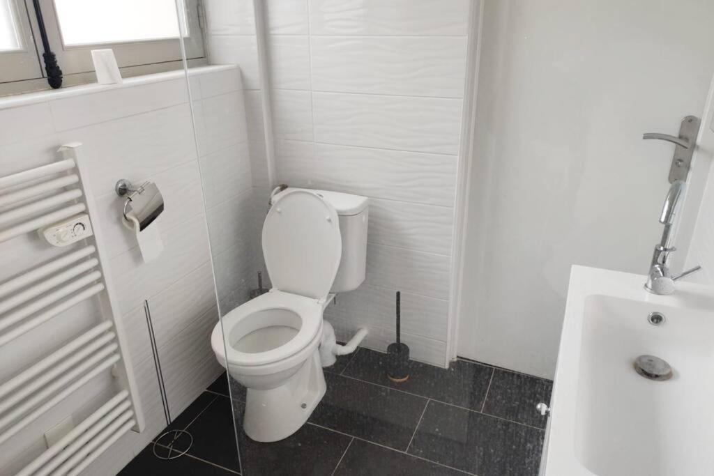 לה מאנש Charmant Duplex En Centre-Ville מראה חיצוני תמונה